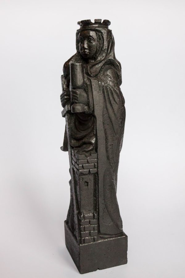 Kamienne statuetki św. Barbary