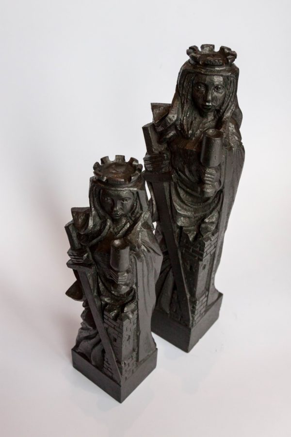 Kamienne statuetki św. Barbary